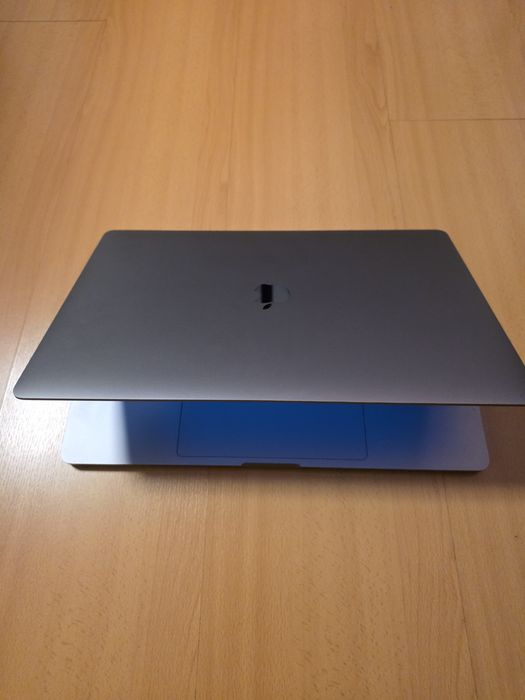 Macbook Pro 16 Touchbar 16GB/1TERA excelente estado