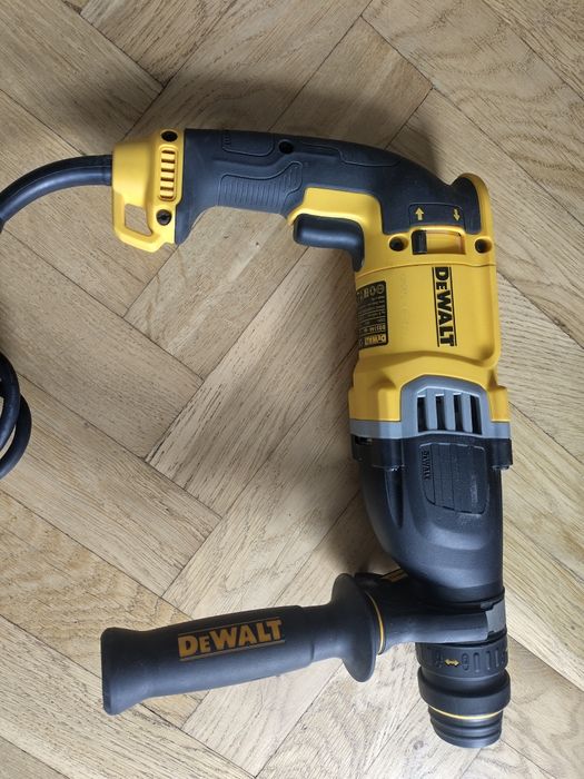 Młotowiertarka Dewalt D25144  3.0J SDS-PLUS  900W  JAK NOWA 2025