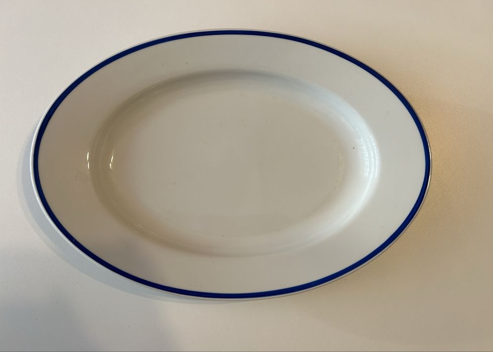 Patera Lubiana, długość 33 cm szerokość 23 cm