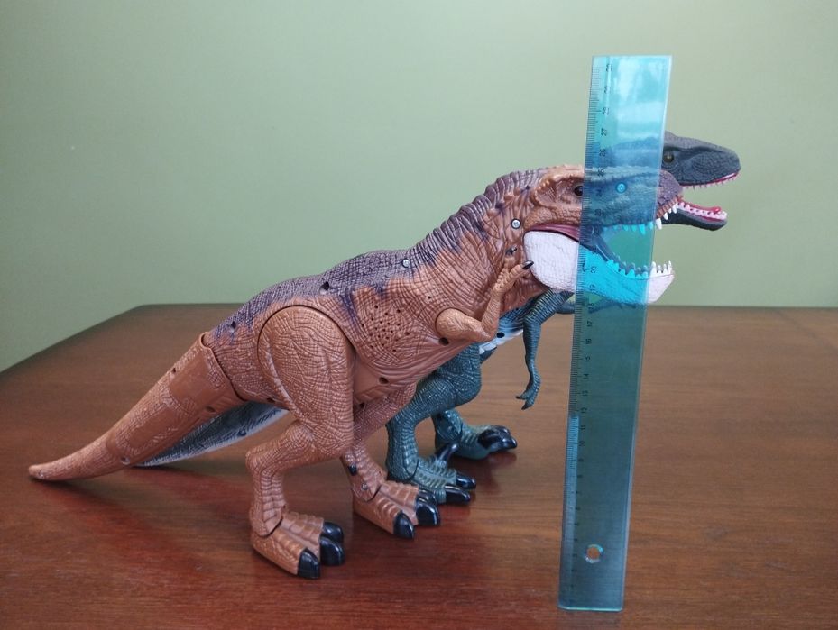 Zabawki dinozaury interaktywne