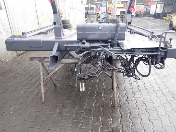 MEILLER AK6NT Zabudowa Bramowiec - 6500 kg , 2003 rok, z dozorem
