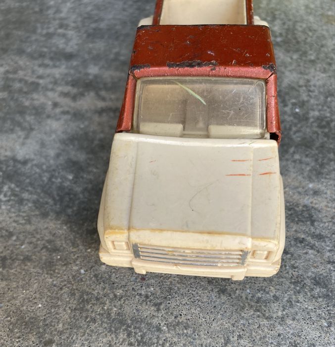 Brinquedo antigo Tonka anos 70 - carrinho