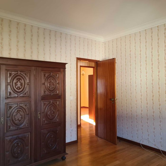 T3 arrenda-se junto Intermarché Santa Clara