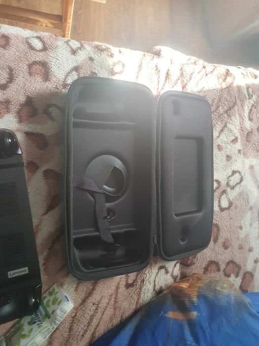 Lenovo legion go z gwarancja