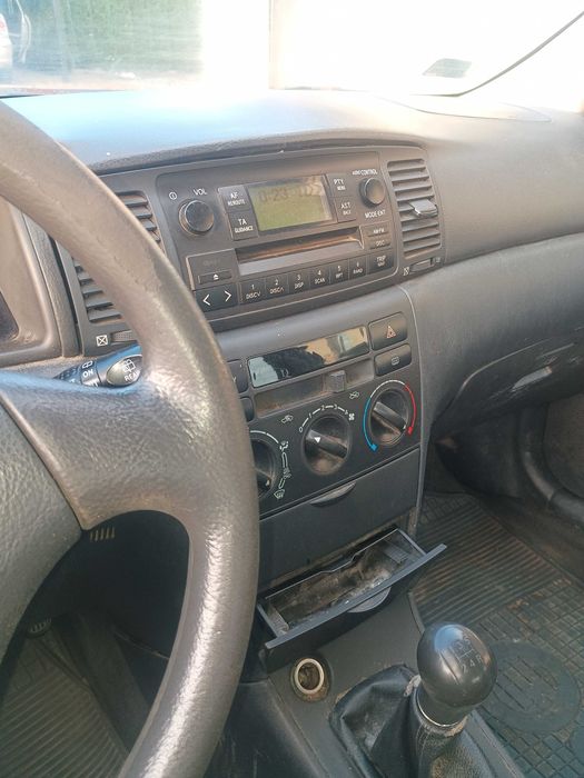 Toyota Corolla 1.4 benzyna tanio!