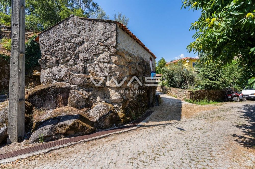 Moradia para Restaurar T0 Venda em Cabril,Montalegre