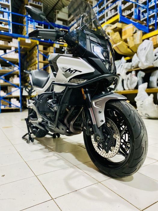 CFMoto 700MT 2024