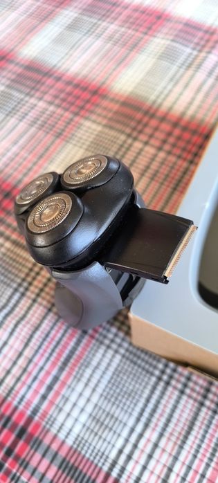 Golarka REMINGTON R4150