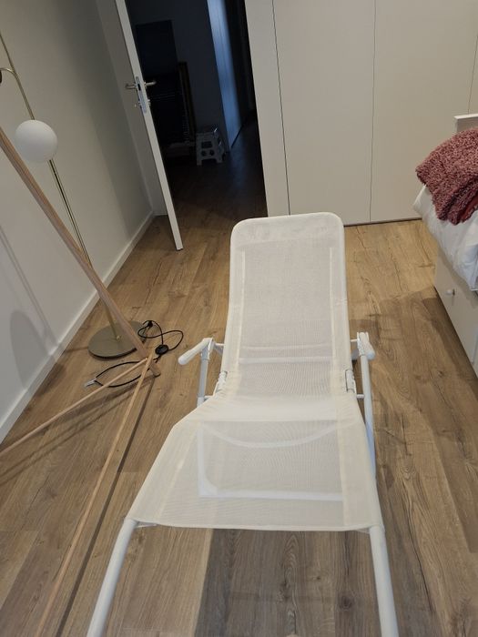 Cadeira de jardim beige