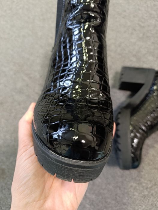 Челси,ботинки в идеальном состоянии размер 42,стелька 27-27,5см