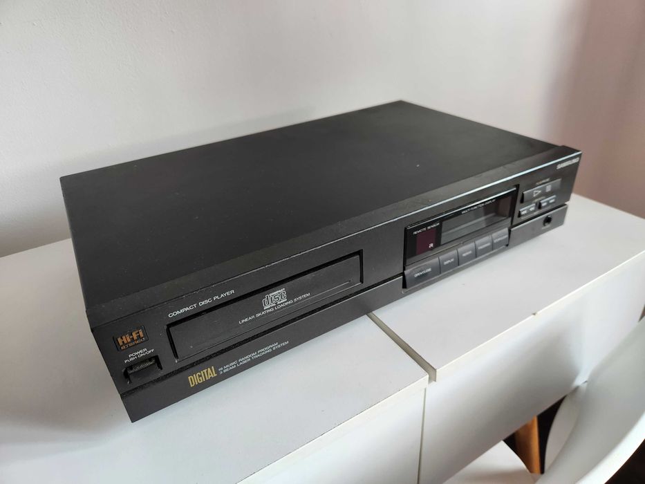 ODTWARZACZ PLYT CD SAMAUNG CD42R compact disc player ładny stan