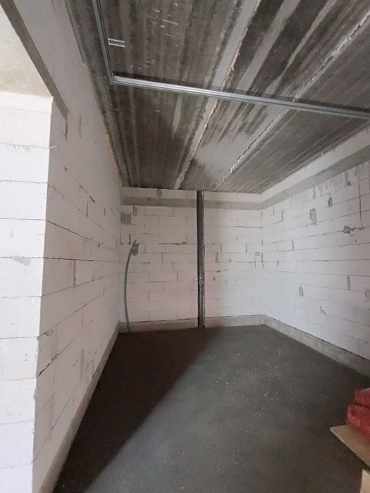 Продається ДУПЛЕКС з гаражем та власним подвір'ям, СОЦ. програми