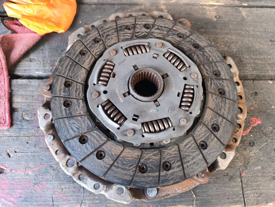 BMW E60 3.0d tarcza i doscik