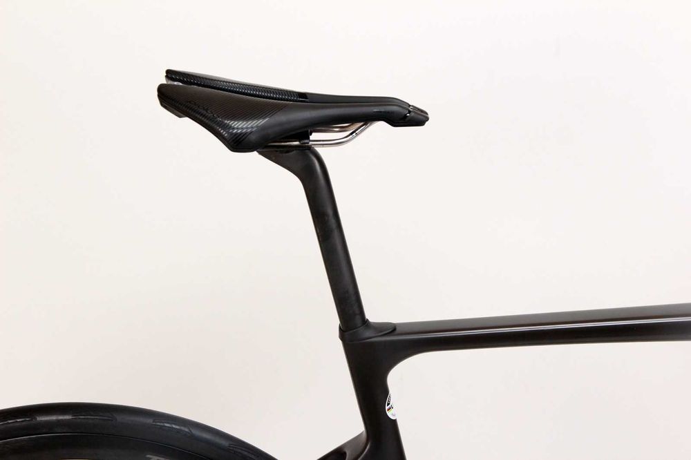 Rower szosowy CERVELO Caledonia-5 Disc Carbon Shimano Ultegra Di2 2x12, roz. 56 Super Cena Raty 0%