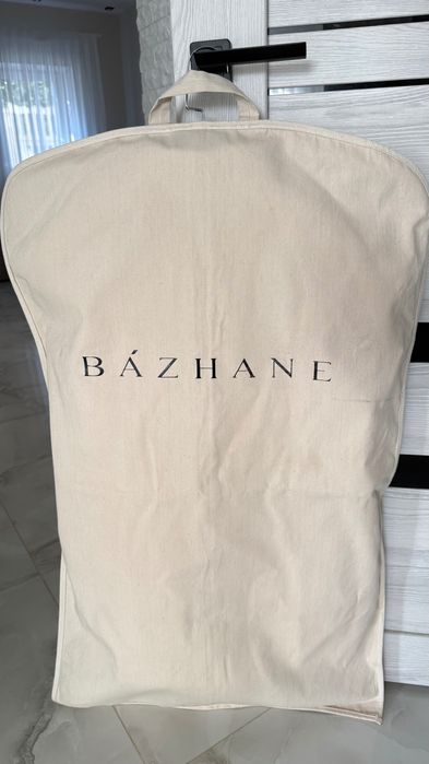 Новий стильний жилета від Bazhane