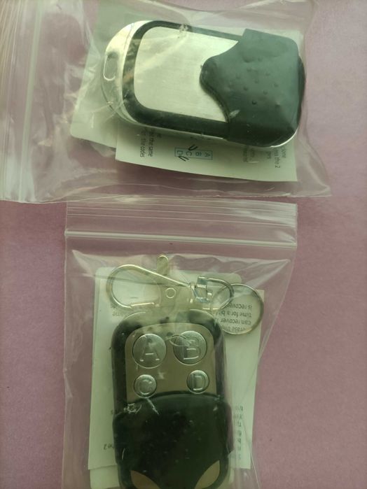 Vendo 2 comandos novos64284596704643122