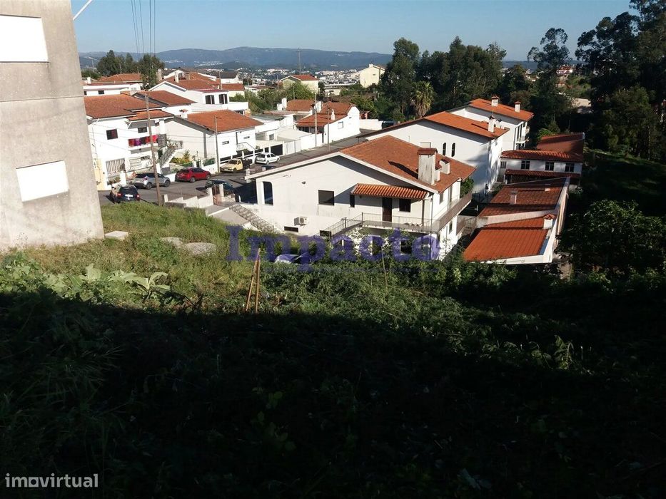 Terreno Urbano em Cucujães, Oliveira de Azeméis — Vila de Cucujães, Aveiro