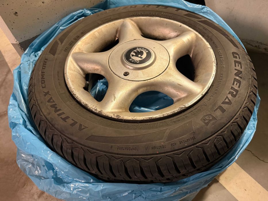 Felgi aluminiowe 13" Skoda Felicia + Opony letnie + Śruby