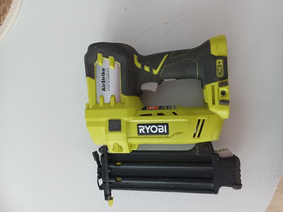 Gwoździarka sztyfciarka Ryobi R18N18G
