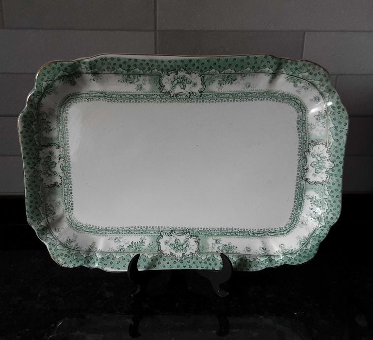 Travessa em Porcelana Antiga/Vintage