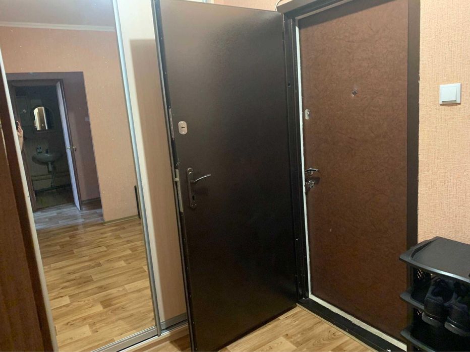 Оренда 1-к, Дарницький район, метро Осокорки, вул. Григорія Ващенка 3