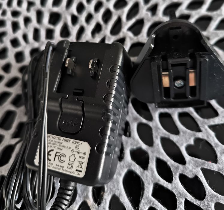 Aieve 4.5V Eliminator Baterii AA angielska wtyczka+gratis przejściówka