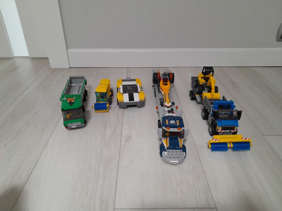 pojazdy LEGO z różnych zestawów 60151  60152  31046  60114