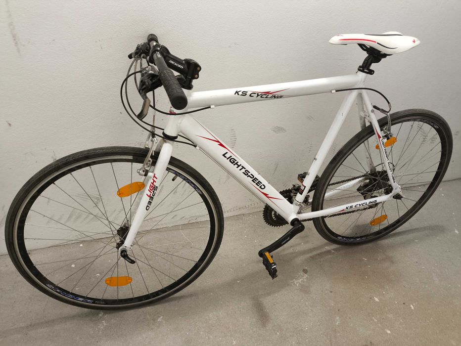 Rower szosowy KS Cycling Lightspeed rama 56 cm koło 28 " biały