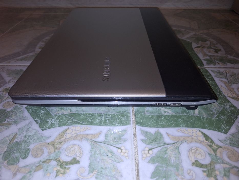 Срочно! Ноутбук Samsung 305E (NP305E5A-S01UA) SSD 120 Gb