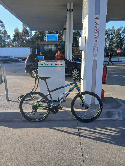 Bicicleta B'Twin RockRider 520
