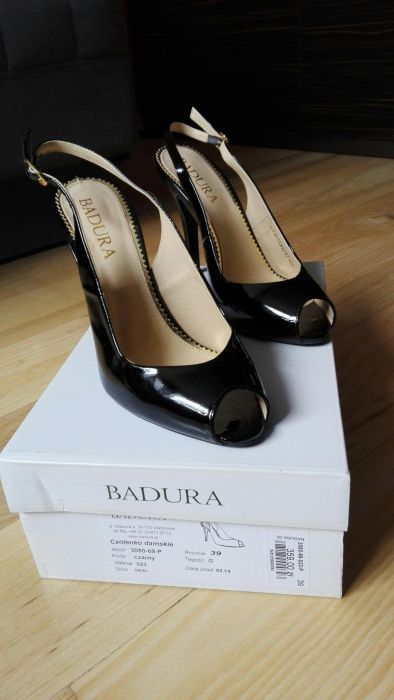 Sandałki na szpilce BADURA raz założone