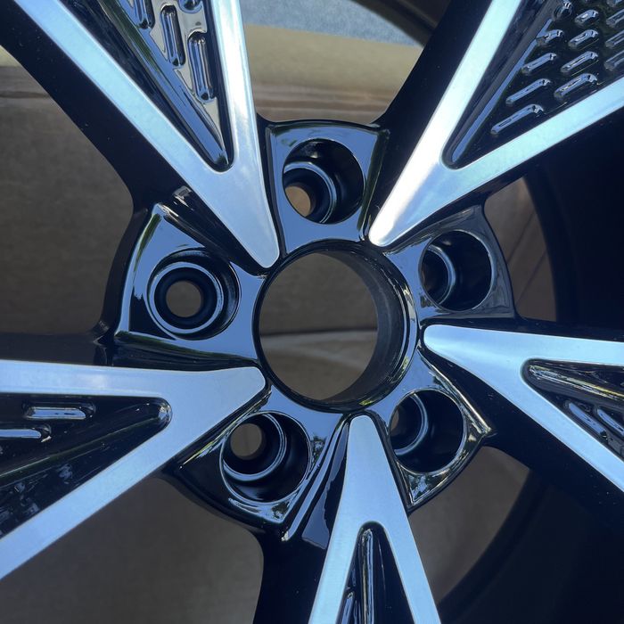 Диски Audi R18 R19 5/112 Ауді A3 A4 A5 A6 C7 C8 A7 A8 Q3 Q4 Q5 e-tron