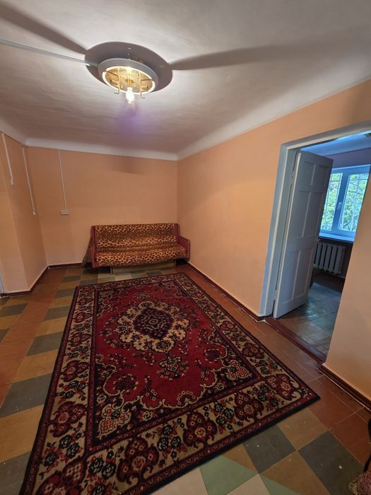 Продам 2 комнатную квартиру