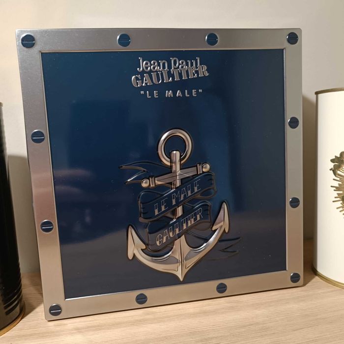 Pudełko + 3 puszki po perfumach Jean Paul Gaultier - stan bdb (puste)