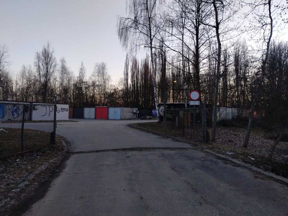 Wynajmę garaż Katowice, ul. Piastów os 1000-lecia,zesp.garaż.SM PIAST