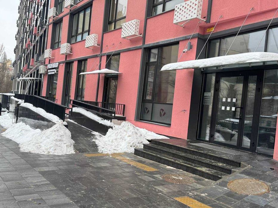 Центр комерція ЖК Start Старт Лукʼянівка 114 м