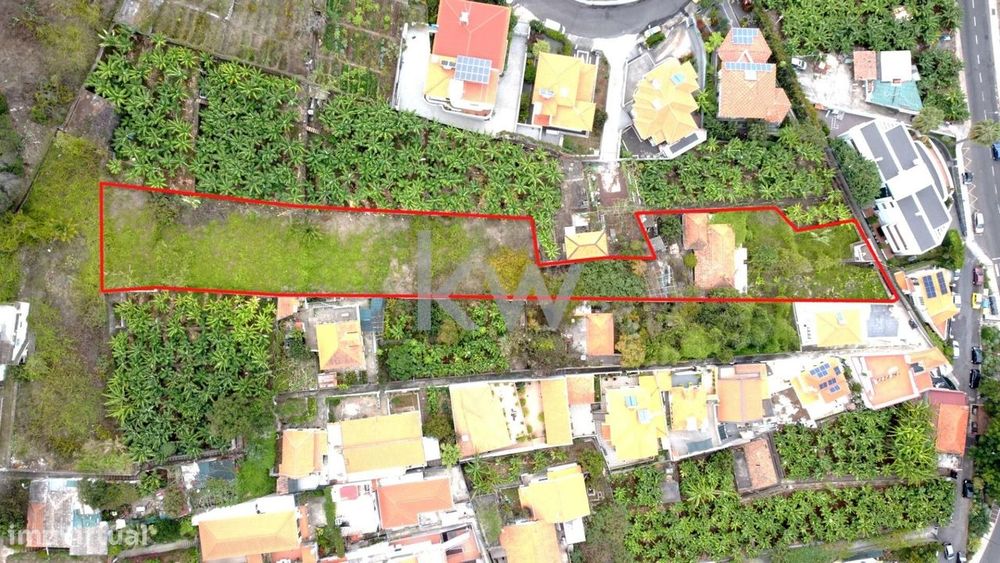 Terreno com 2180m2 nos Piornais / S.Martinho