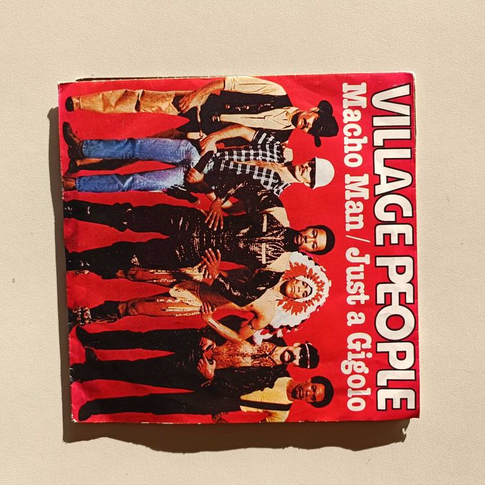 Disco Vinil Pequeno "Village People- Macho Man/Just a Gigolo"