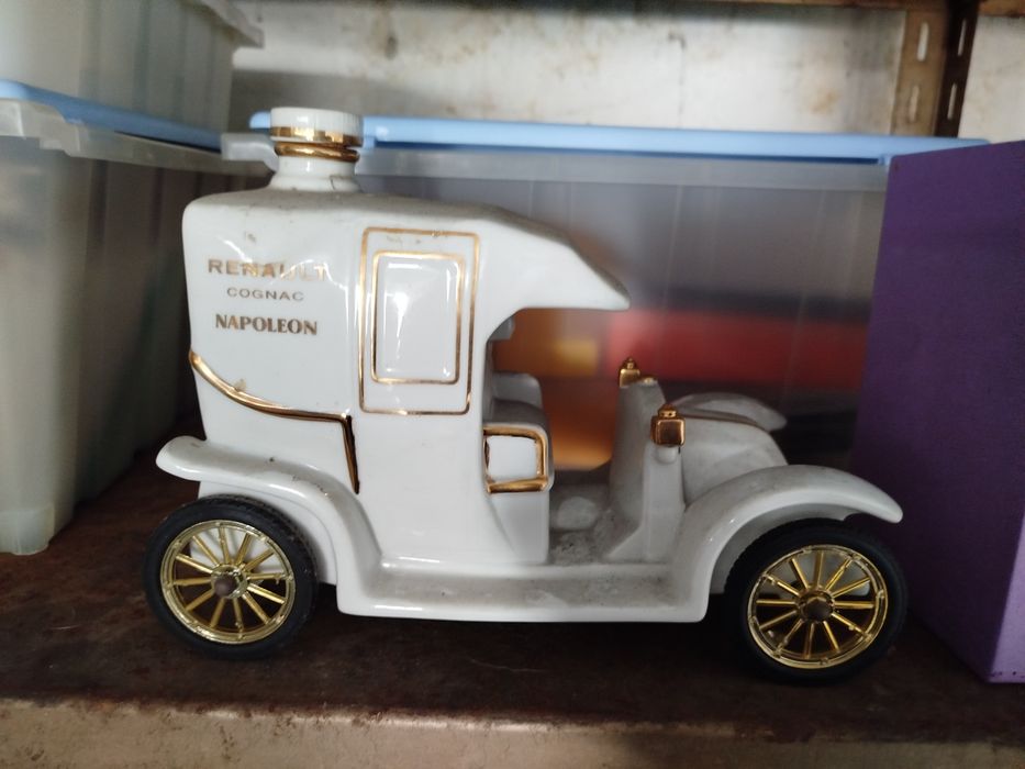 Carro em porcelana