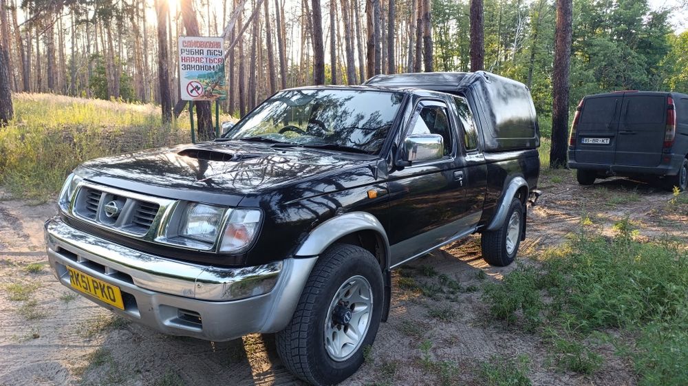 Продам nissan navara d22 2.5 дизель