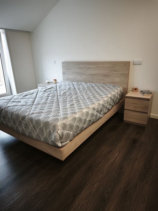 Cama e Mesas Quarto de Casal