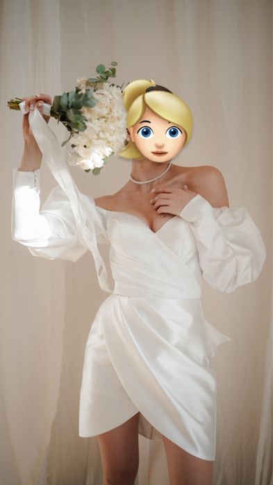 Сукня весільна в мінімалістичному стилі