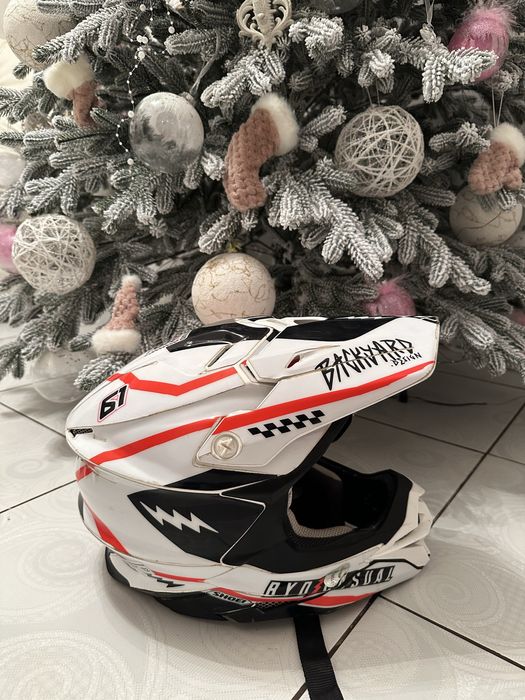 Продам Шоломи Ендуро (fox v3 )(airoh)(shoei)(alpinestar sm5)