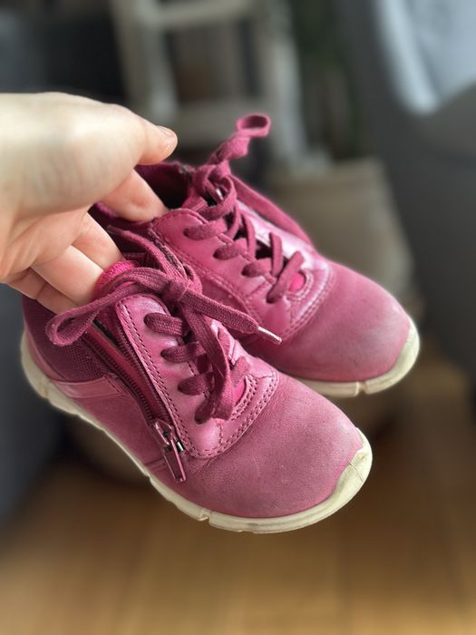 Pòłbuty buty przejsciowe buciki Ecco r.25