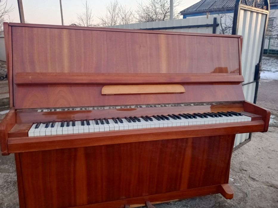 Продам піаніно стан хороший