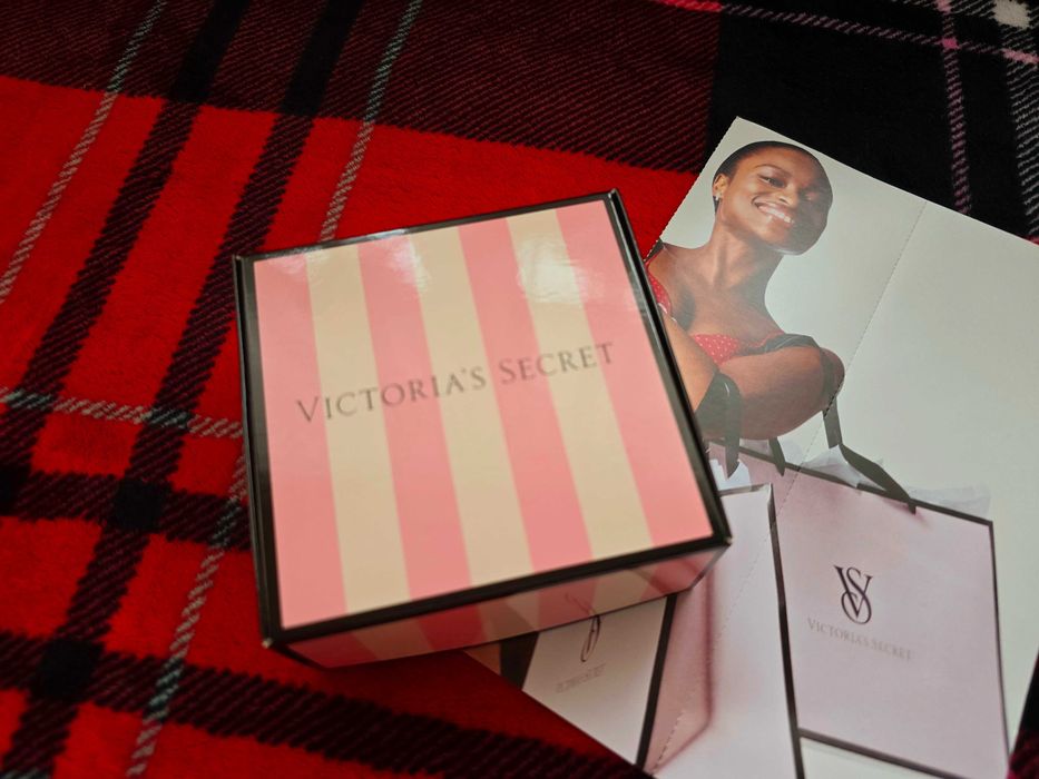 Pudełko Victoria's Secret rozmiar XS