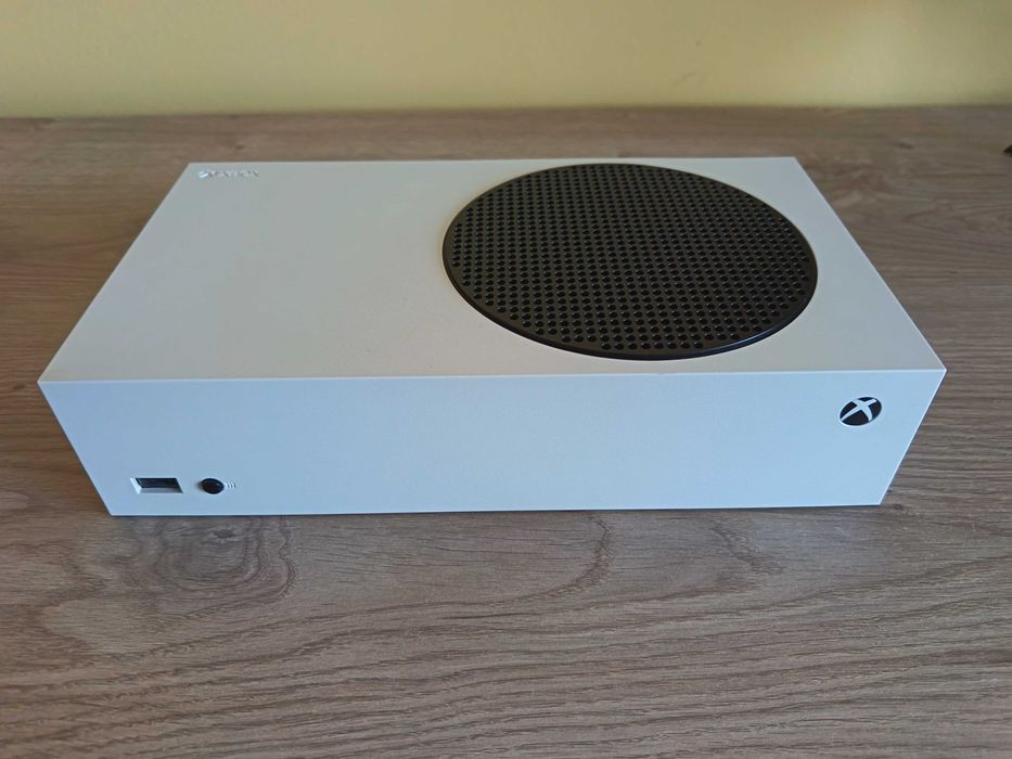 Troco XBOX Series S com acrescento da minha parte por uma PS5