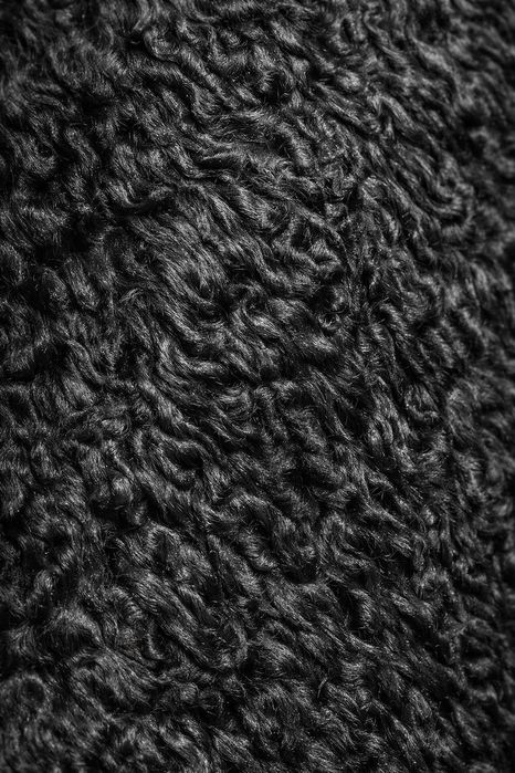 Casaco Longo em Pele de Ovelha Karakul (Astrakan) - L/XL