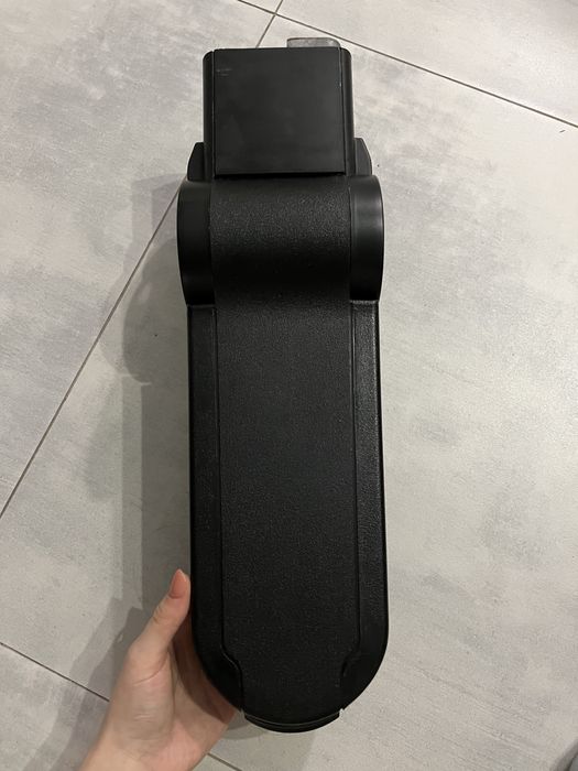 Підлокітник шкіряний Golf 4,Skoda