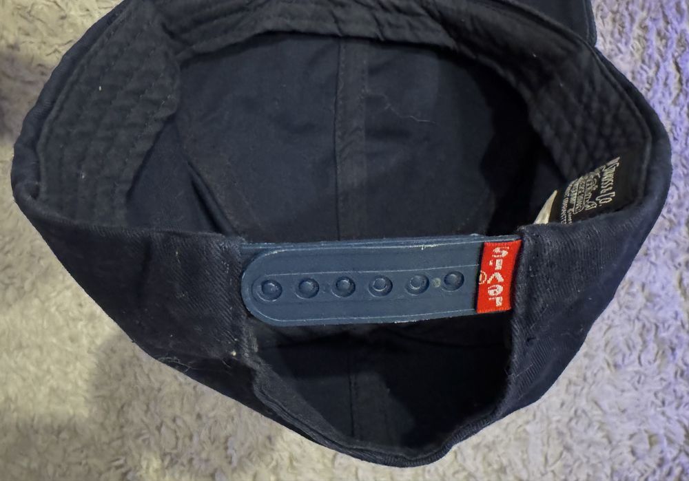Czapka z daszkiem levi’s
